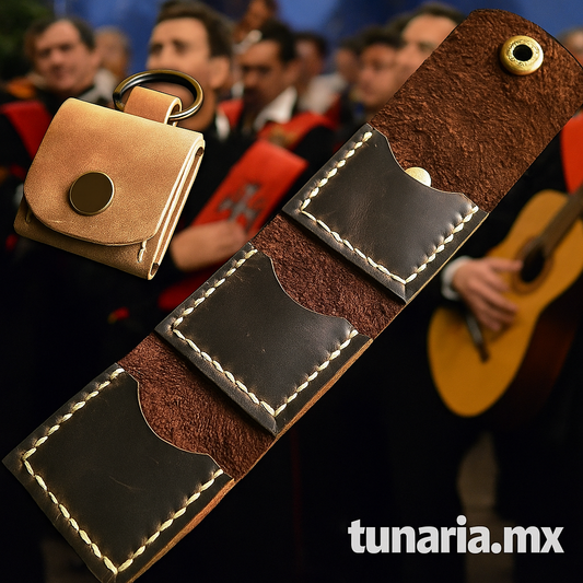 PORTA PUAS DE CUERO
